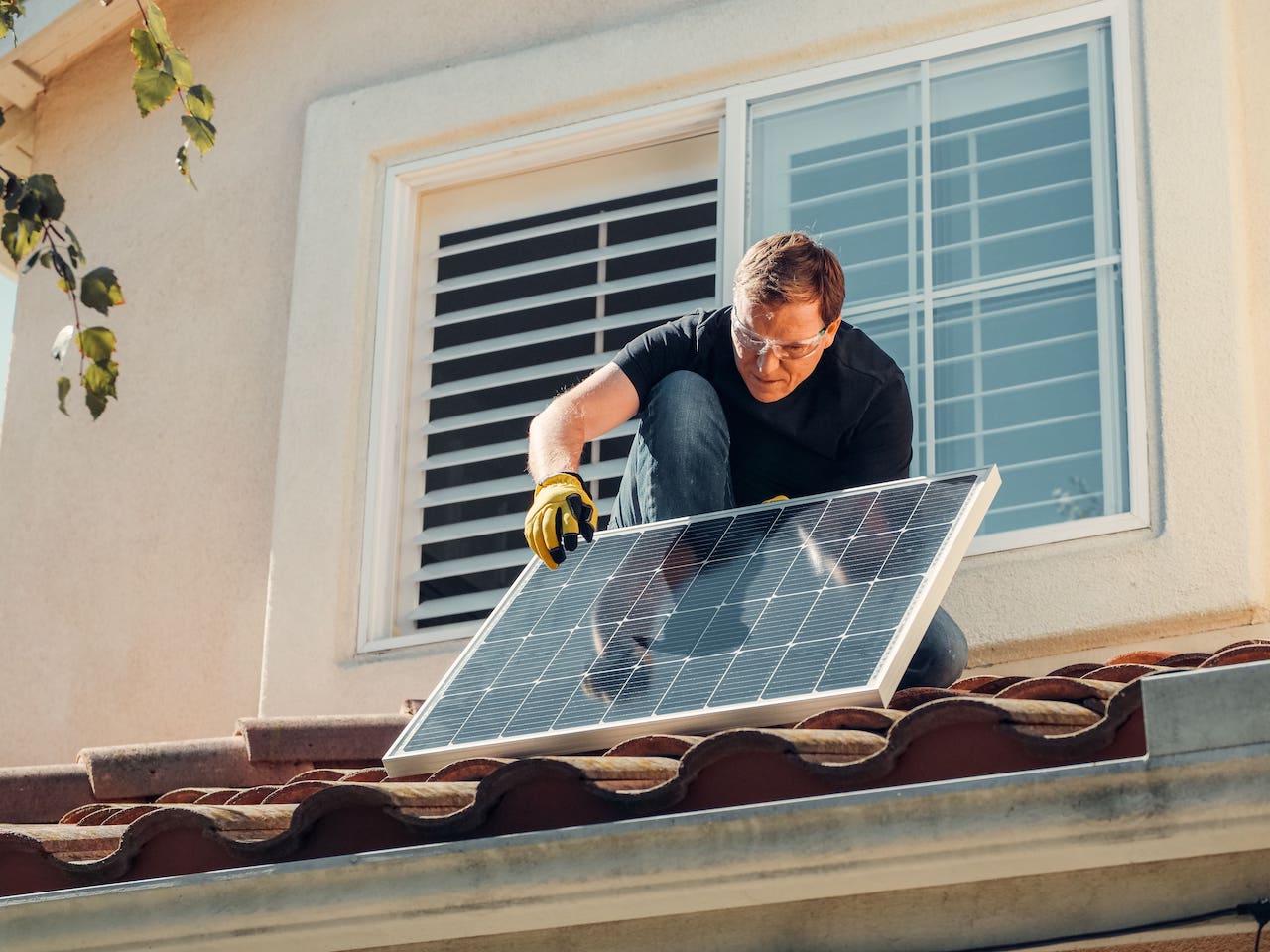 Besonders stark nachgefragt sind Photovoltaik-Anlagen für gewerbliche Immobilien (Bildquelle: @pexels_kindel_media) Besonders stark nachgefragt sind Photovoltaik-Anlagen für gewerbliche Immobilien (Bildquelle: @pexels_kindel_media)