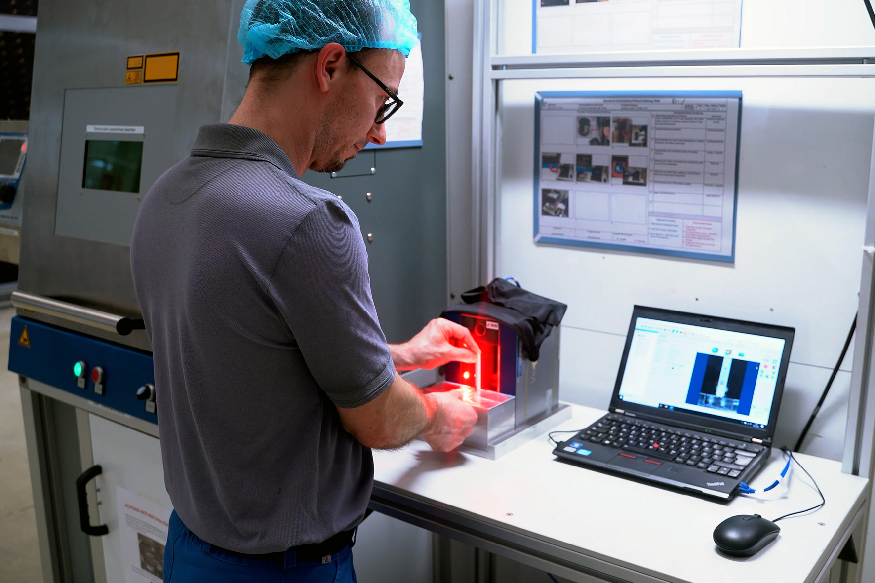 In der Qualitätssicherung bei Linhardt spielt das Codeprüfsystem REA VeriCube von REA VERIFIER eine (Bildquelle: REA Elektronik GmbH)