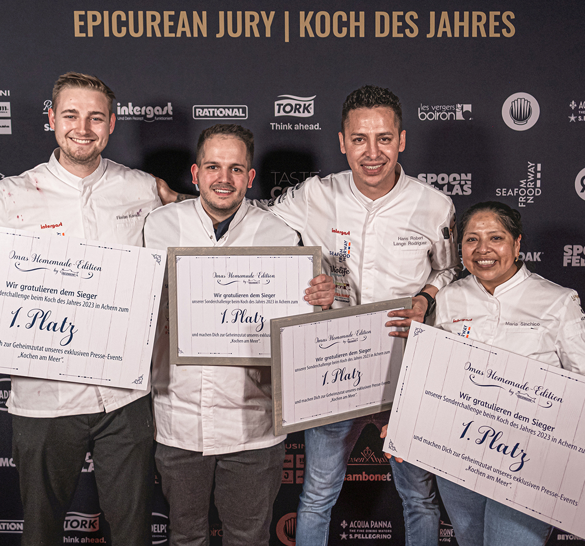 Omas Homemade-Edition by Friesenkrone: zwei der vier Gewinnerteams während Koch des Jahres Vorfinale (Bildquelle: Melanie Bauer Photodesign) Omas Homemade-Edition by Friesenkrone: zwei der vier Gewinnerteams während Koch des Jahres Vorfinale (Bildquelle: Melanie Bauer Photodesign)