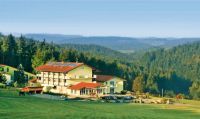 Sport- und Wellnesshotel Ödhof lockt ab sofort als modernes Golfhotel in den Bayerwald