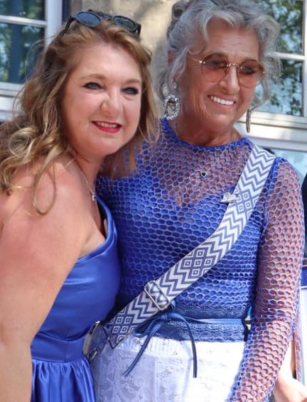 B.U.: Gründungsmitglied Ruth „Püppi“ Arnold und Tochter Janine Kemmer B.U.: Gründungsmitglied Ruth „Püppi“ Arnold und Tochter Janine Kemmer