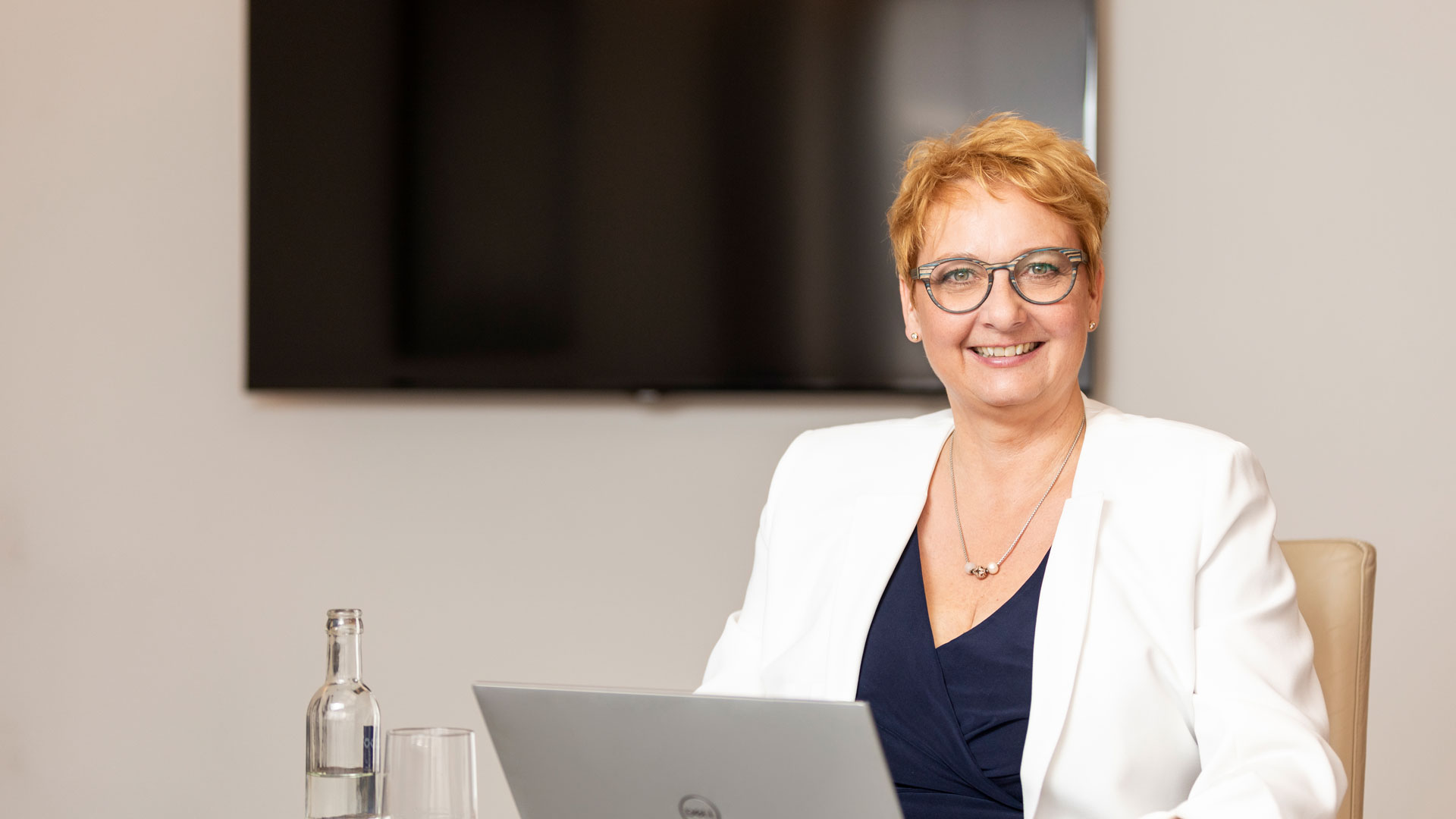 Tanja Dammann-Götsch beleuchtet die Vor- und Nachteile von Nearshoring im Einkauf. (Die Bildrechte liegen bei dem Verfasser der Mitteilung.)