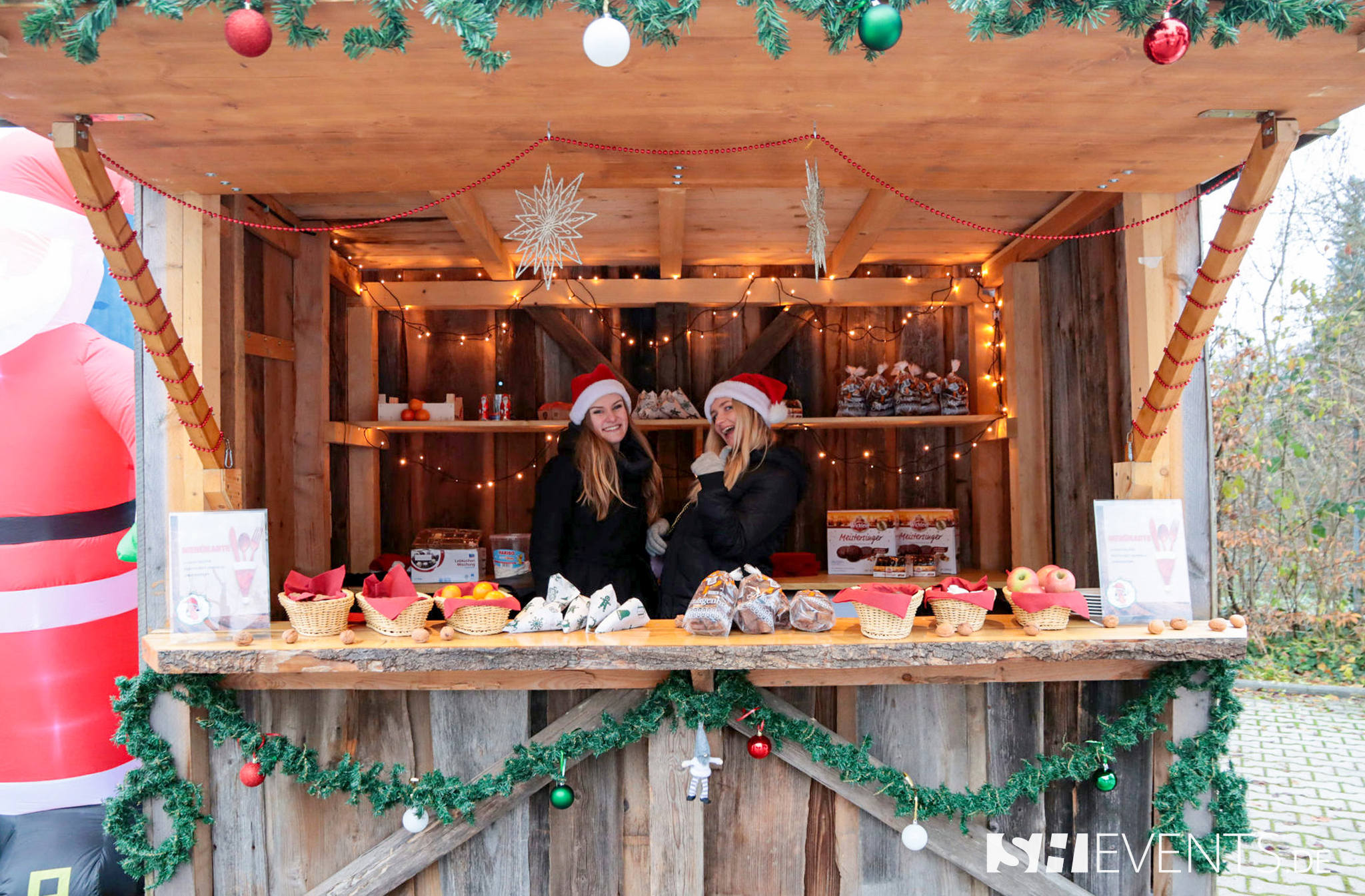 Gute Laune auf dem mobilen Weihnachtsmarkt Gute Laune auf dem mobilen Weihnachtsmarkt
