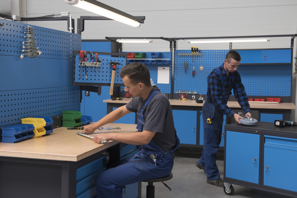 Bei der Entscheidung für den Kauf einer Einrichtung sollte man auf jeden Fall auf die Organisation des Arbeitsplatzes, die Funktionalität, die Qualität der Materialien und die bei der Herstellung verwendeten Komponenten achten Bei der Entscheidung für den Kauf einer Einrichtung sollte man auf jeden Fall auf die Organisation des Arbeitsplatzes, die Funktionalität, die Qualität der Materialien und die bei der Herstellung verwendeten Komponenten achten