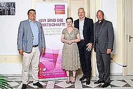 David Zülow, Katja Dörner, Frank Oelschläger, Dr. Dirk Reder (Vorstandsmitglied) Rechte bei DIE FAMI