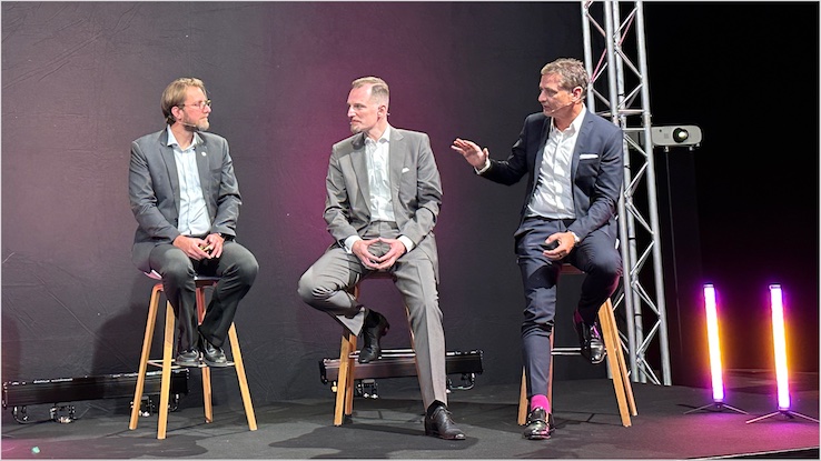 Reger Austausch bei der inco partner 2023: Pascal Bornet, Dr. Alexander Swienty und Werner Weiss (Die Bildrechte liegen bei dem Verfasser der Mitteilung.) Reger Austausch bei der inco partner 2023: Pascal Bornet, Dr. Alexander Swienty und Werner Weiss (Die Bildrechte liegen bei dem Verfasser der Mitteilung.)