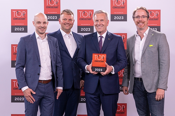 TOP CONSULTANT-Siegel für die CINTELLIC Consulting Group (Bildquelle: KD Busch / compamedia) TOP CONSULTANT-Siegel für die CINTELLIC Consulting Group (Bildquelle: KD Busch / compamedia)