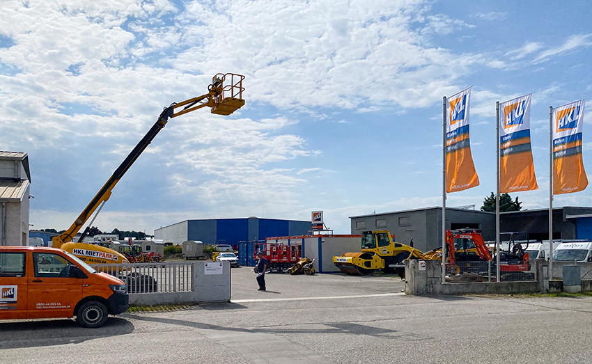 HKL BAUMASCHINEN AUSTRIA eröffnet neues Center in St. Pölten. (Die Bildrechte liegen bei dem Verfasser der Mitteilung.)