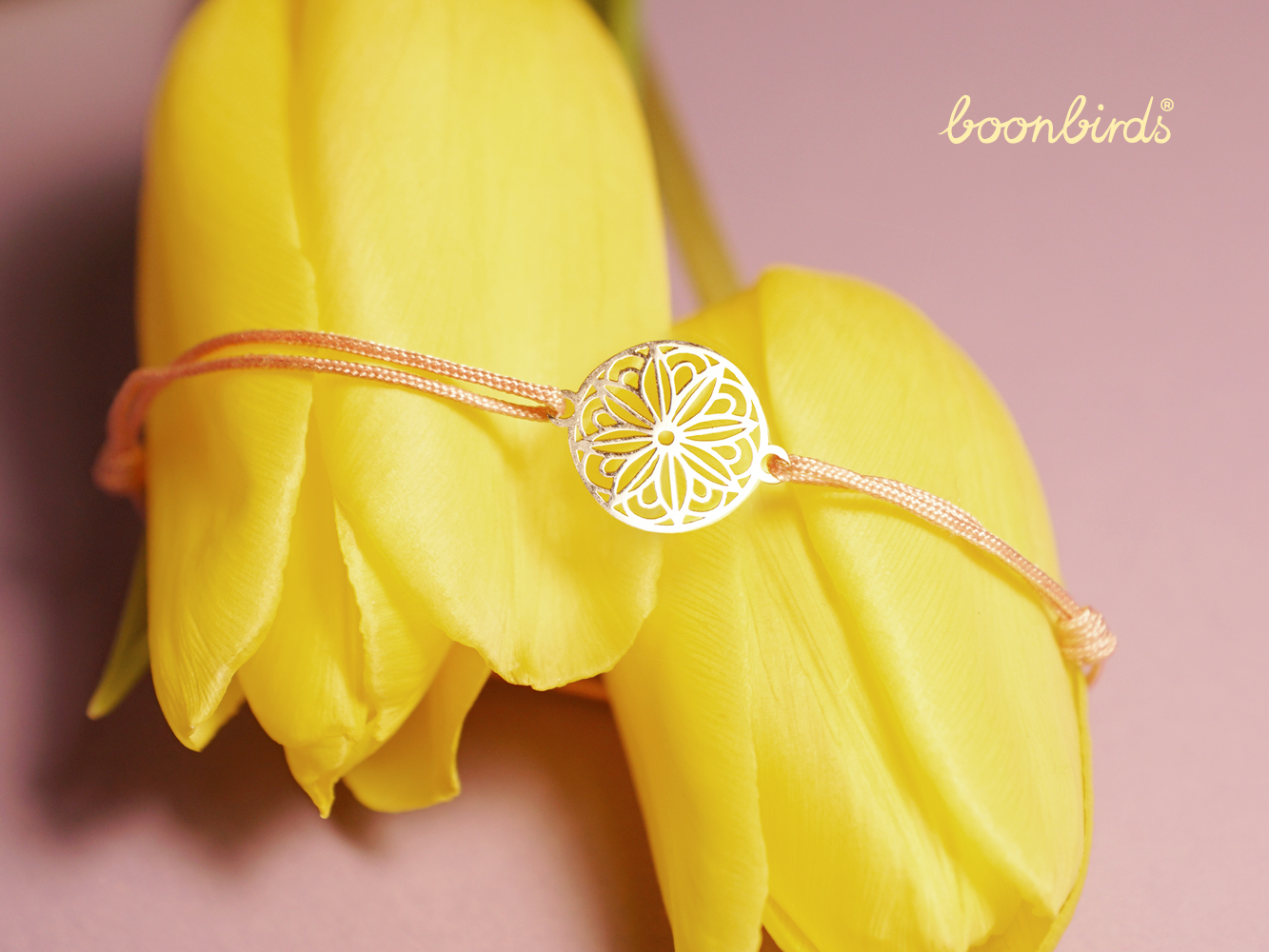 Mandala-Armbänder sind eine süße Geschenkidee (Die Bildrechte liegen bei dem Verfasser der Mitteilung.) Mandala-Armbänder sind eine süße Geschenkidee (Die Bildrechte liegen bei dem Verfasser der Mitteilung.)