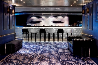 Coole Bar an Bord der Celestyal Journey. Animation: Celestyal Cruises Journey Coole Bar an Bord der Celestyal Journey. Animation: Celestyal Cruises Journey