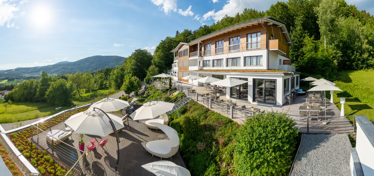 Thula Wellnesshotel Bayerischer Wald - Urlaub und Wellness in Bayern (© Thula Wellnesshotel Bayerischer Wald) Thula Wellnesshotel Bayerischer Wald - Urlaub und Wellness in Bayern (© Thula Wellnesshotel Bayerischer Wald)