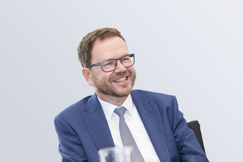 Lutz Hardge, Regional Sales Director GER/AUS von MMD Monitors& Displays B.V. (Quelle: PHILIPS) (Die Bildrechte liegen bei dem Verfasser der Mitteilung.) Lutz Hardge, Regional Sales Director GER/AUS von MMD Monitors& Displays B.V. (Quelle: PHILIPS) (Die Bildrechte liegen bei dem Verfasser der Mitteilung.)