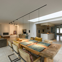 Das 48V Schienensystem in filigraner Optik und hoher Flexibilität für moderne Innenarchitektur Das 48V Schienensystem in filigraner Optik und hoher Flexibilität für moderne Innenarchitektur