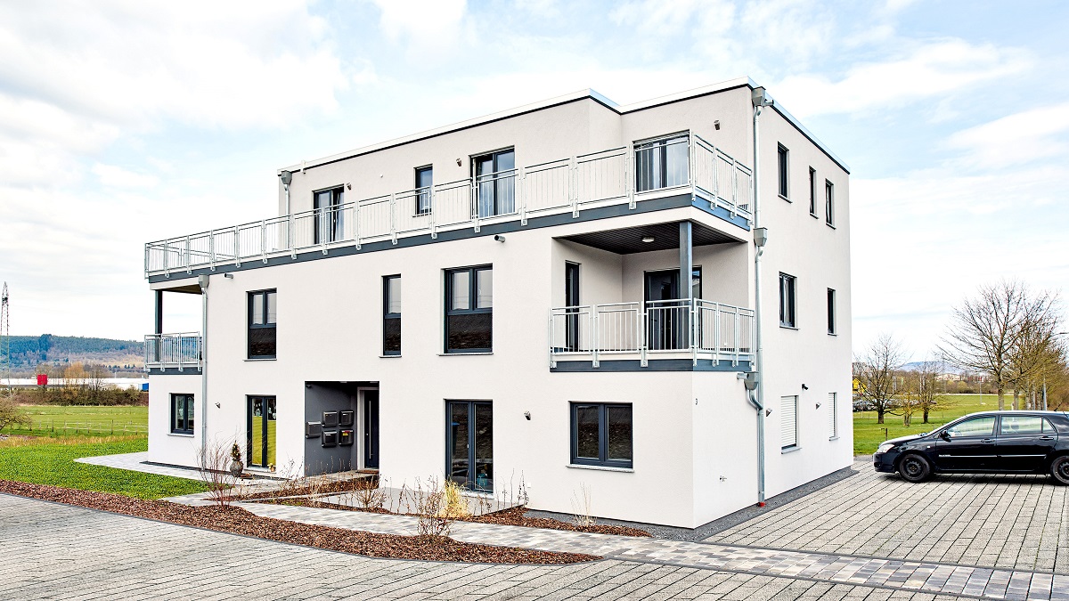 Von Fingerhut Haus gebautes Mietshaus mit fünf Wohneinheiten (Bildquelle: Fingerhut Haus) Von Fingerhut Haus gebautes Mietshaus mit fünf Wohneinheiten (Bildquelle: Fingerhut Haus)