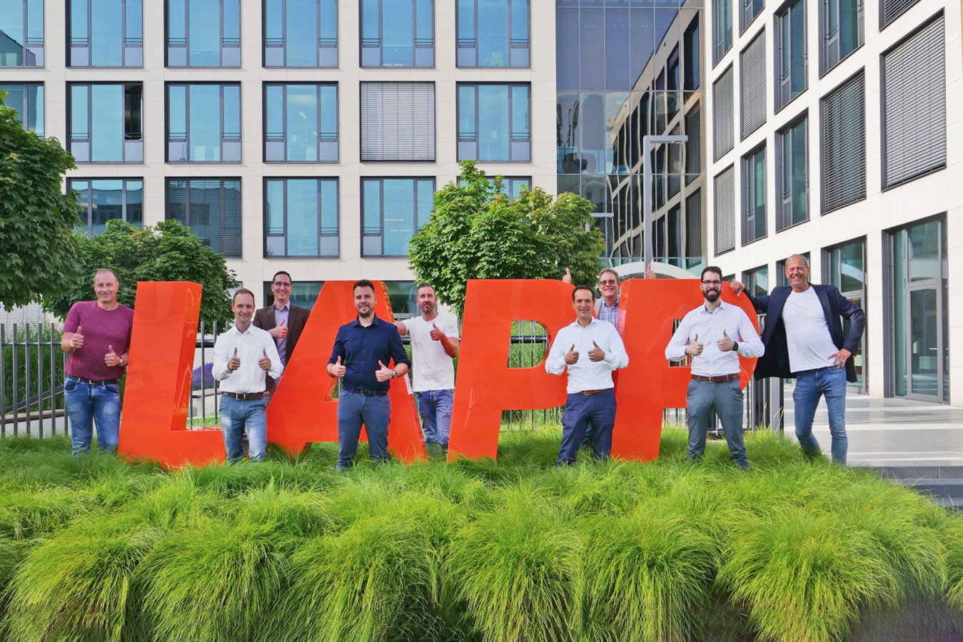 LAPP und Best4Automation revolutionieren die Automatisierungsbranche mit wegweisender Partnerschaft LAPP und Best4Automation revolutionieren die Automatisierungsbranche mit wegweisender Partnerschaft