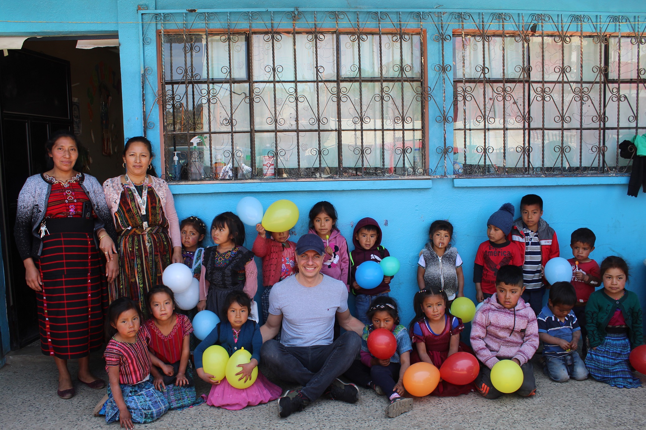 Daniel Bauer von Valdivia bei seinem Besuch im guatemaltekischen Kinderdorf. Daniel Bauer von Valdivia bei seinem Besuch im guatemaltekischen Kinderdorf.