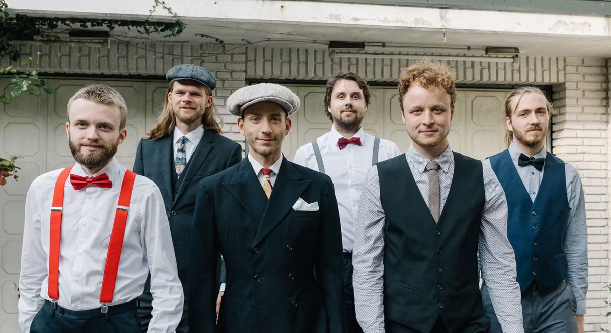 Bandfoto der Rootbirds (© Lukas Winter, Rootbirds) Bandfoto der Rootbirds (© Lukas Winter, Rootbirds)
