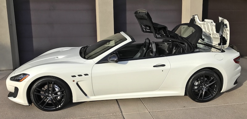 SmartTOP Zusatz-Verdecksteuerung für Maserati GranCabrio (Die Bildrechte liegen bei dem Verfasser der Mitteilung.) SmartTOP Zusatz-Verdecksteuerung für Maserati GranCabrio (Die Bildrechte liegen bei dem Verfasser der Mitteilung.)