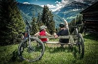 Ausflug mit dem Bike (c) ratko-photography (Stearawirt´s Hauserei)