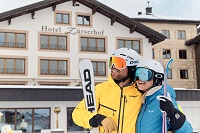 Direkt vom Hotel auf die Piste (c) Dominik Cini (Hotel Zürserhof)