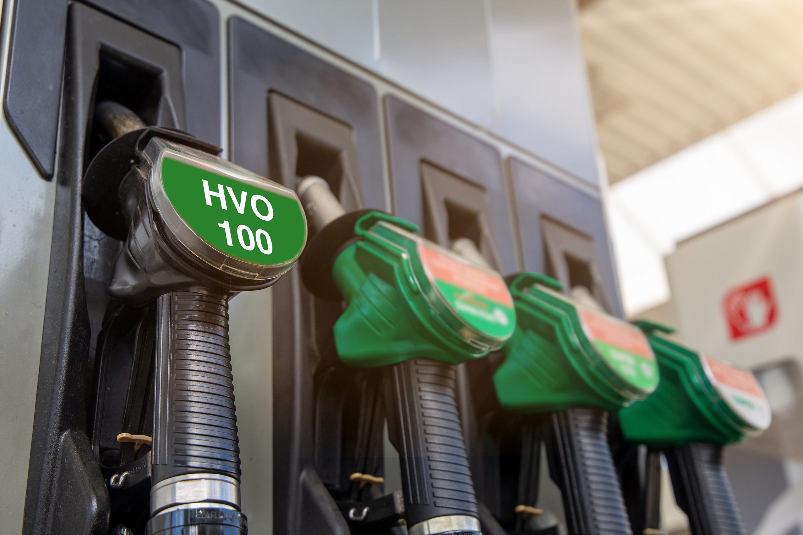 UTA Edenred setzt bei alternativen Kraftstoffen auch auf HVO 100. (Bildquelle:©U. J. Alexander - stock.adobe.com) UTA Edenred setzt bei alternativen Kraftstoffen auch auf HVO 100. (Bildquelle:©U. J. Alexander - stock.adobe.com)