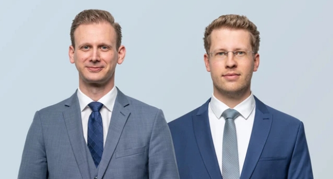 Rechtsanwalt Loogen und Rechtsanwalt Waskow von KBM Legal (Bildquelle: @ Roman Bracht) Rechtsanwalt Loogen und Rechtsanwalt Waskow von KBM Legal (Bildquelle: @ Roman Bracht)