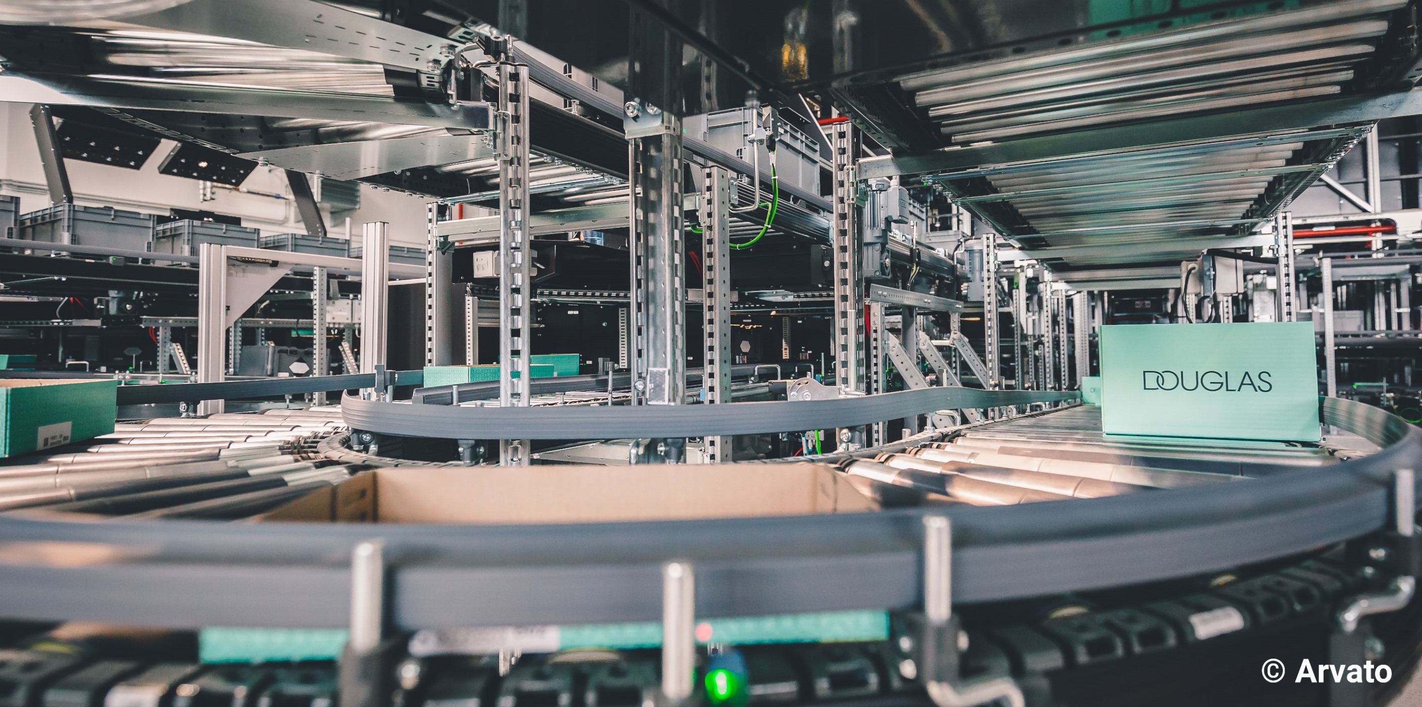 Modernste Technik für Douglas im Arvato-Logistikzentrum in Hamm. (Die Bildrechte liegen bei dem Verfasser der Mitteilung.)