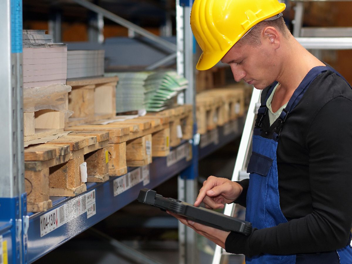 Regalprüfer APP - Regalinspektion mit Wartungsplaner (© Hoppe Unternehmensberatung) Regalprüfer APP - Regalinspektion mit Wartungsplaner (© Hoppe Unternehmensberatung)