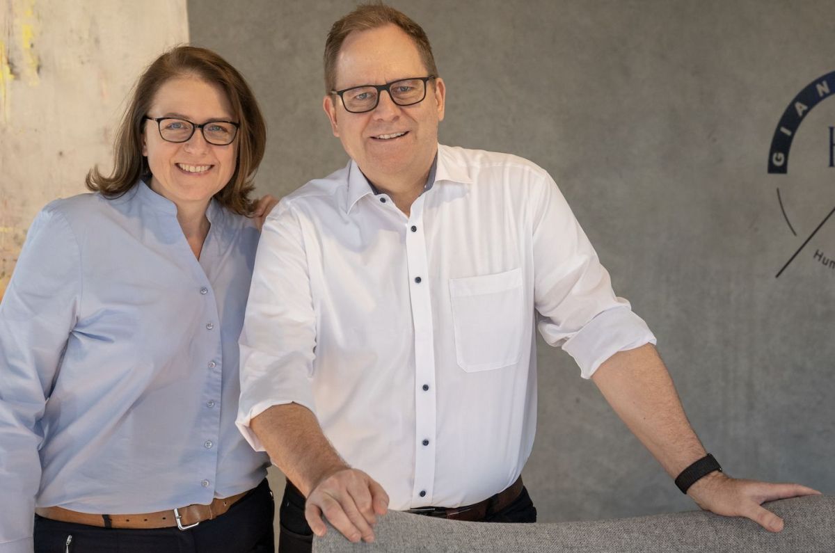 Ruth Döring & Hubertus Dejl, Geschäftsführung der GIANT-HR Mittelstandsberatung GmbH (© GIANT-HR) Ruth Döring & Hubertus Dejl, Geschäftsführung der GIANT-HR Mittelstandsberatung GmbH (© GIANT-HR)