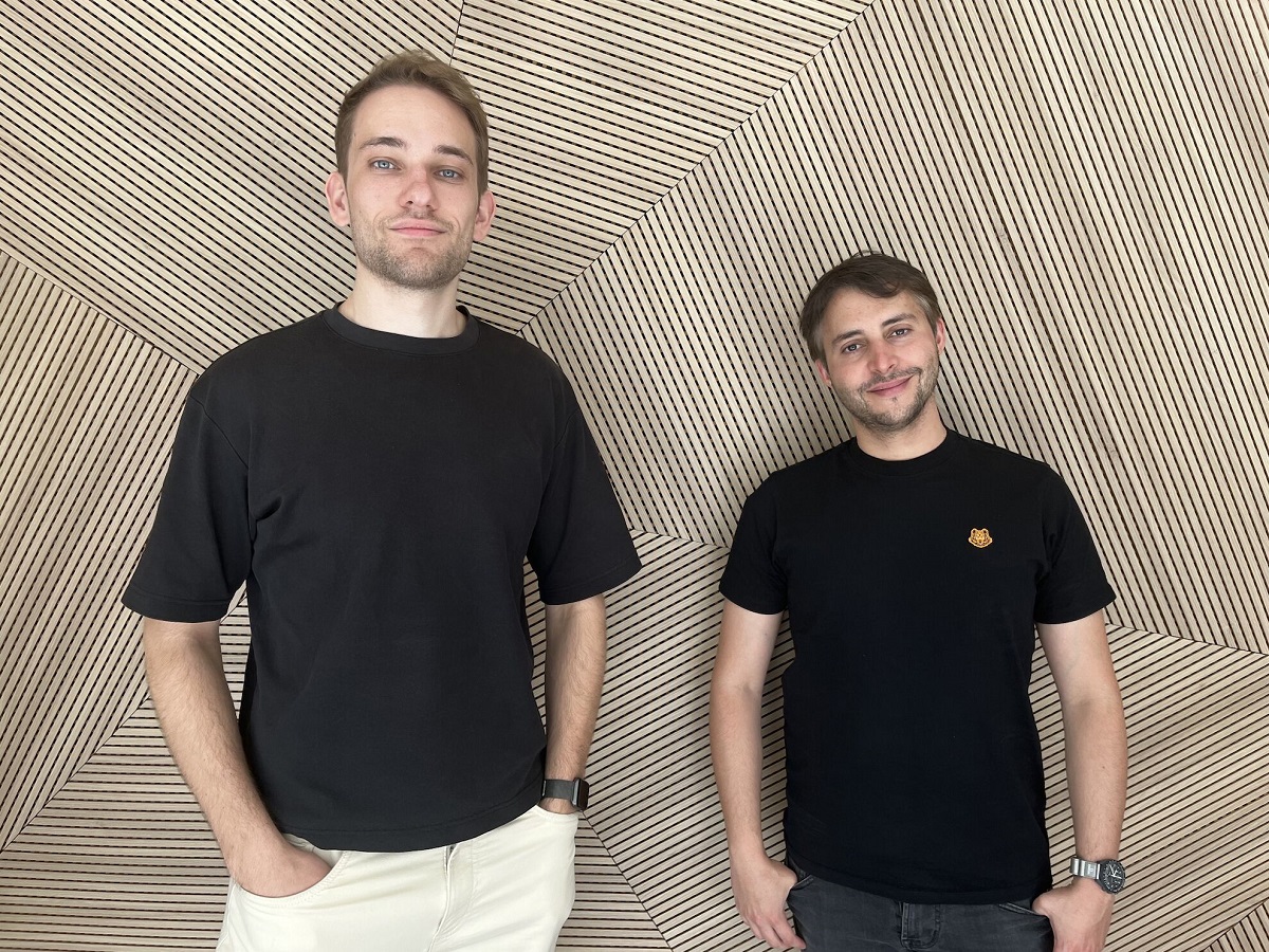 Hans-Peter Frank (Country Manager Deutschland) und Alexandre Berriche (Co-Founder und CEO von Fleet) (Die Bildrechte liegen bei dem Verfasser der Mitteilung.)