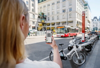 Wiener Linien: Jahreskarte auch in komplett digitaler Variante (Bild: Wiener Linien – Robert Peres) Wiener Linien: Jahreskarte auch in komplett digitaler Variante (Bild: Wiener Linien – Robert Peres)