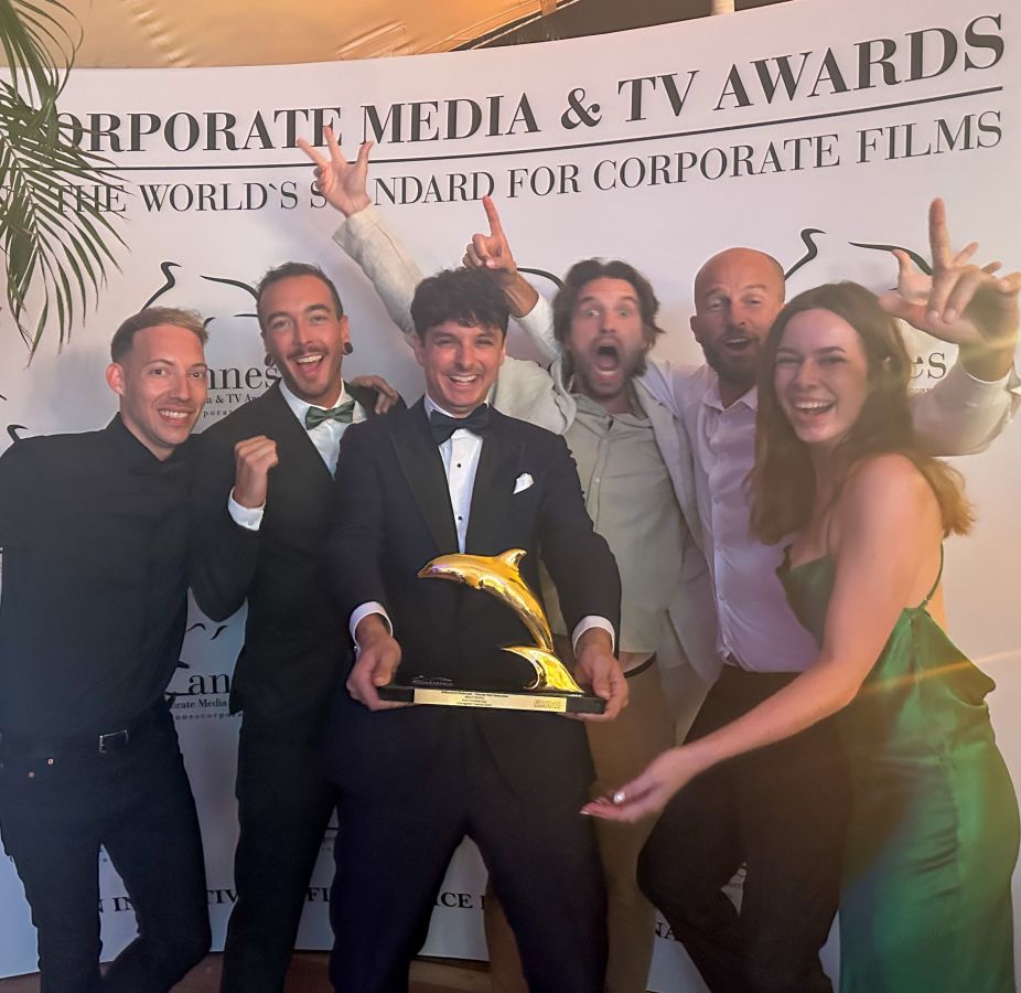 Dennis Müller (li.). Moritz Schnell, Tim Jäsche, Christian Suhr, (3. 4. und 5. von links) (© Wienpahlmedia) Dennis Müller (li.). Moritz Schnell, Tim Jäsche, Christian Suhr, (3. 4. und 5. von links) (© Wienpahlmedia)