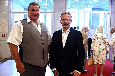 Ein starkes Team – fit für die Zukunft: Bodo Schmitz und Alexander de Blois; Markus Rick – rimapress