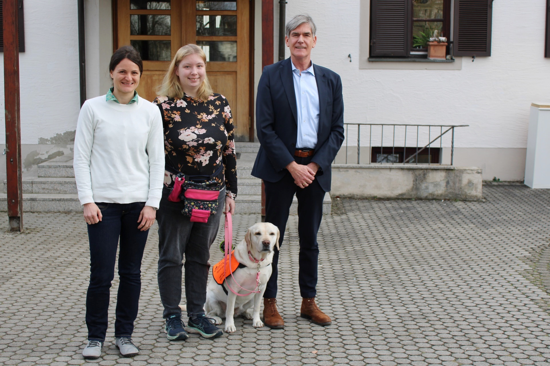 Katrin Krauß-Herkert, Franziska Poschta mit Frieda und Ulrich Lorenz (Die Bildrechte liegen bei dem Verfasser der Mitteilung.) Katrin Krauß-Herkert, Franziska Poschta mit Frieda und Ulrich Lorenz (Die Bildrechte liegen bei dem Verfasser der Mitteilung.)
