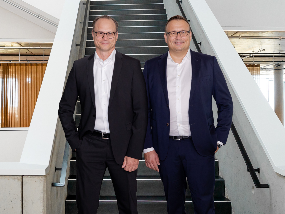 Geschäftsführer-Tandem:  Dr. Lars Lippert (l.) , Michael Huber (r.) (baramundi) (Die Bildrechte liegen bei dem Verfasser der Mitteilung.)