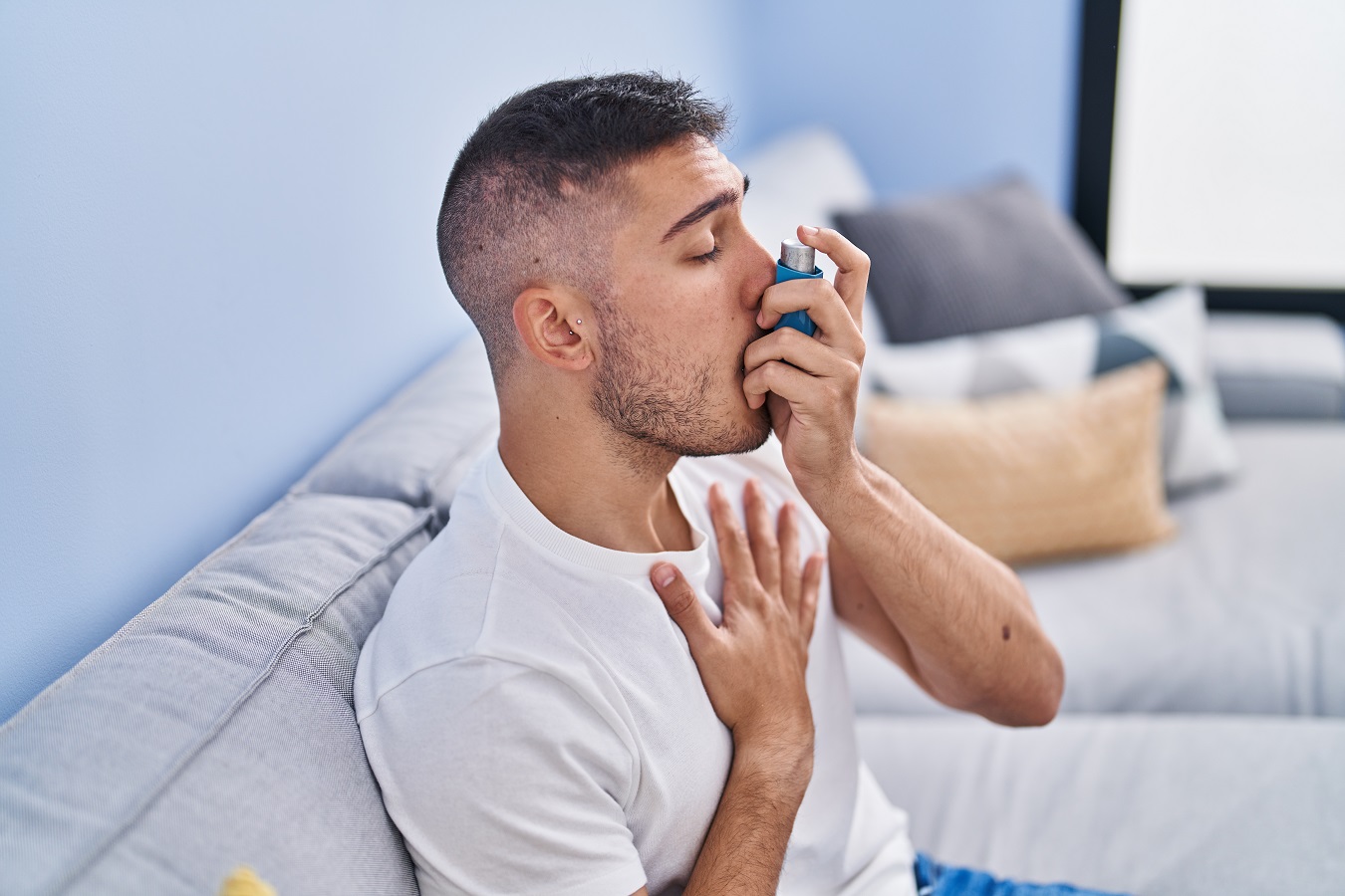 Wenn die Luftnot zum Alltag gehört: Für Patienten mit schwerem Asthma gibt es neue Hoffnung. (© krankenimages.com, freepik.com) Wenn die Luftnot zum Alltag gehört: Für Patienten mit schwerem Asthma gibt es neue Hoffnung. (© krankenimages.com, freepik.com)