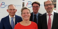 Uwe Schempp, Dorit Schulze, Dr. Ulrich Fieber, Michael Burmeister (BürgerStiftung Region Ahrensburg) Uwe Schempp, Dorit Schulze, Dr. Ulrich Fieber, Michael Burmeister (BürgerStiftung Region Ahrensburg)