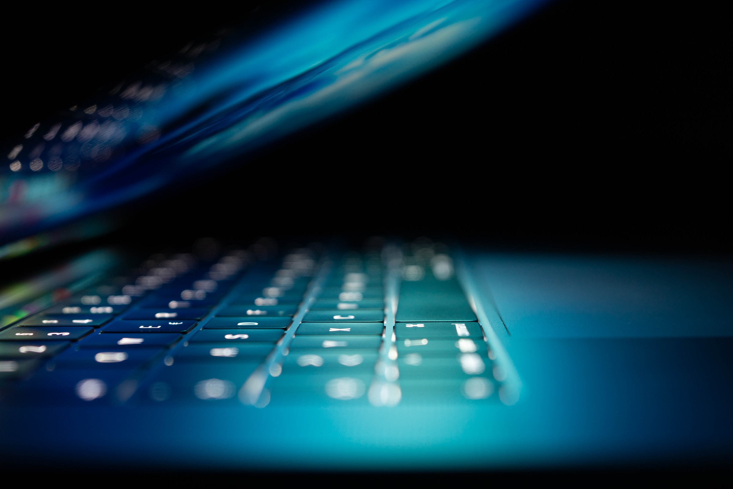 Cyber-Kriminalität–Herausforderung im Handelsrecht (Die Bildrechte liegen bei dem Verfasser der Mitteilung.)