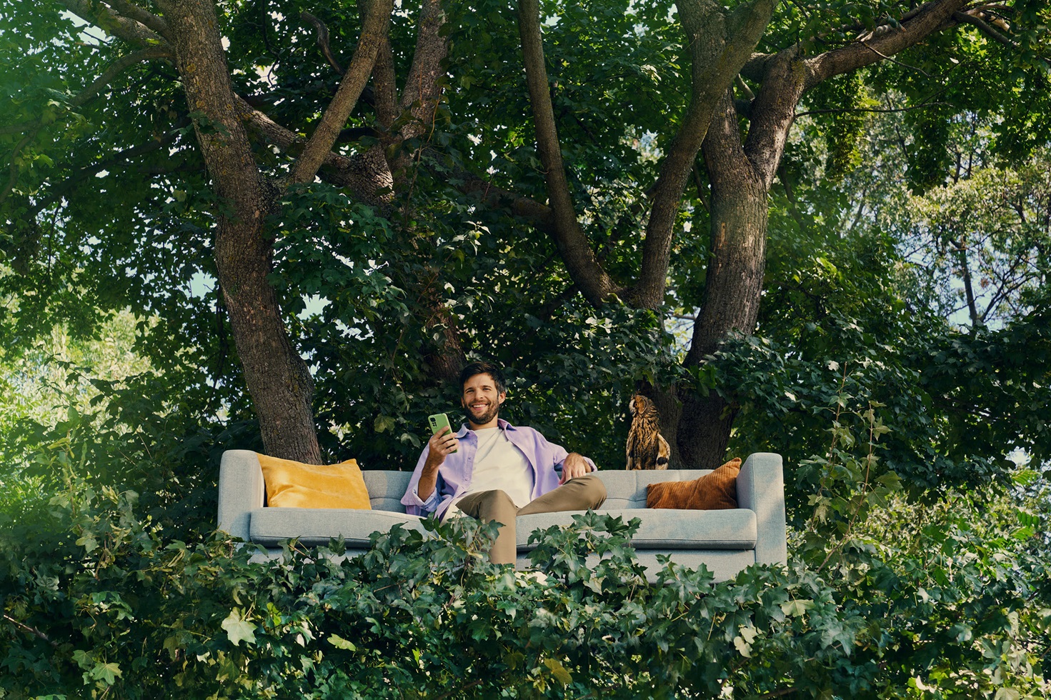 Die neue eprimo Kampagne zeigt: Energiewende geht ganz leicht vom Sofa aus (Bildquelle: eprimo GmbH) Die neue eprimo Kampagne zeigt: Energiewende geht ganz leicht vom Sofa aus (Bildquelle: eprimo GmbH)