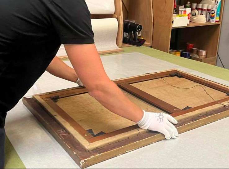 Kunst wird für den Versand mit Moviiu verpackt