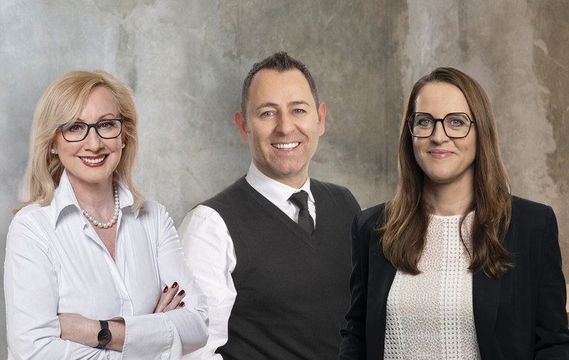 Das neue Dreierteam v.l.n.r.: Sylvia Friedmann, Thomas Bestle, Yvonne Deschner. (Die Bildrechte liegen bei dem Verfasser der Mitteilung.) Das neue Dreierteam v.l.n.r.: Sylvia Friedmann, Thomas Bestle, Yvonne Deschner. (Die Bildrechte liegen bei dem Verfasser der Mitteilung.)