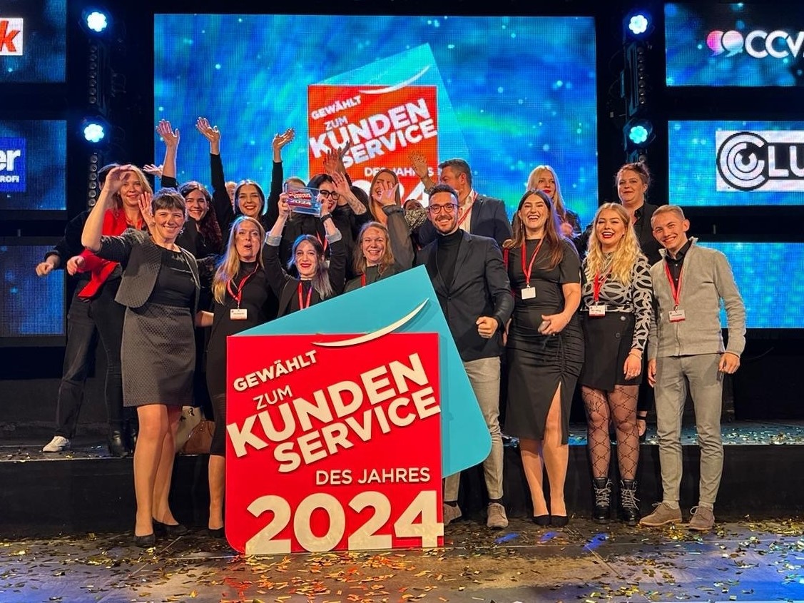 Das UTA Edenred Team bei der Preisverleihung. (Bildquelle:©UTA Edenred) Das UTA Edenred Team bei der Preisverleihung. (Bildquelle:©UTA Edenred)