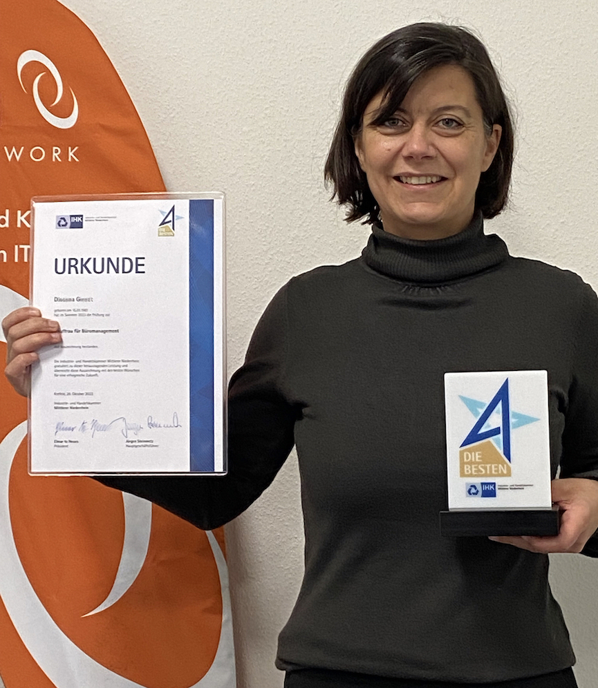 Dem Fachkräftemangel vorbeugen: SNcom-Azubi Diotima Girndt mit einem der besten IHK-Abschlüsse. (Bildquelle: SNcom GmbH) Dem Fachkräftemangel vorbeugen: SNcom-Azubi Diotima Girndt mit einem der besten IHK-Abschlüsse. (Bildquelle: SNcom GmbH)