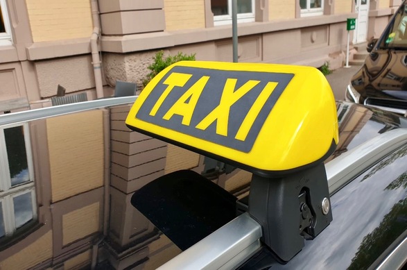 Wer auf der Suche nach einem zuverlässigen Flughafentransfer ist, ist bei Taxi Minor genau richtig. (Die Bildrechte liegen bei dem Verfasser der Mitteilung.) Wer auf der Suche nach einem zuverlässigen Flughafentransfer ist, ist bei Taxi Minor genau richtig. (Die Bildrechte liegen bei dem Verfasser der Mitteilung.)
