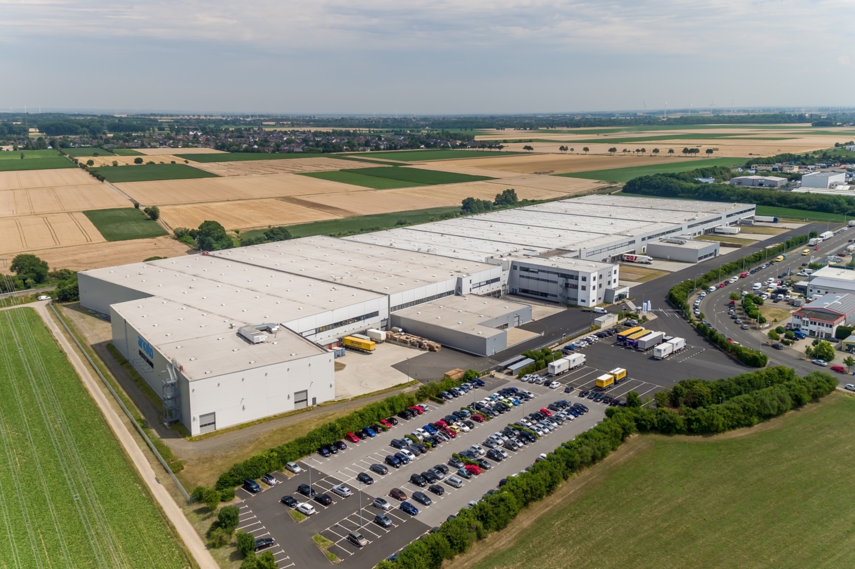 Das Logistikzentrum in Düren. (Bildquelle:©Arvato) Das Logistikzentrum in Düren. (Bildquelle:©Arvato)