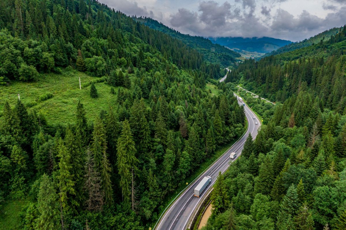 Die einzigartigen Herausforderungen bei Gefahrguttransporten nach Serbien (© ) Die einzigartigen Herausforderungen bei Gefahrguttransporten nach Serbien (© )