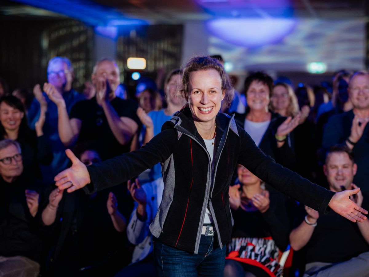 “Das richtige Wort zur richtigen Zeit”von Kommunikationsexpertin Katharina Maurer, Foto Ch.Poersch (Die Bildrechte liegen bei dem Verfasser der Mitteilung.)