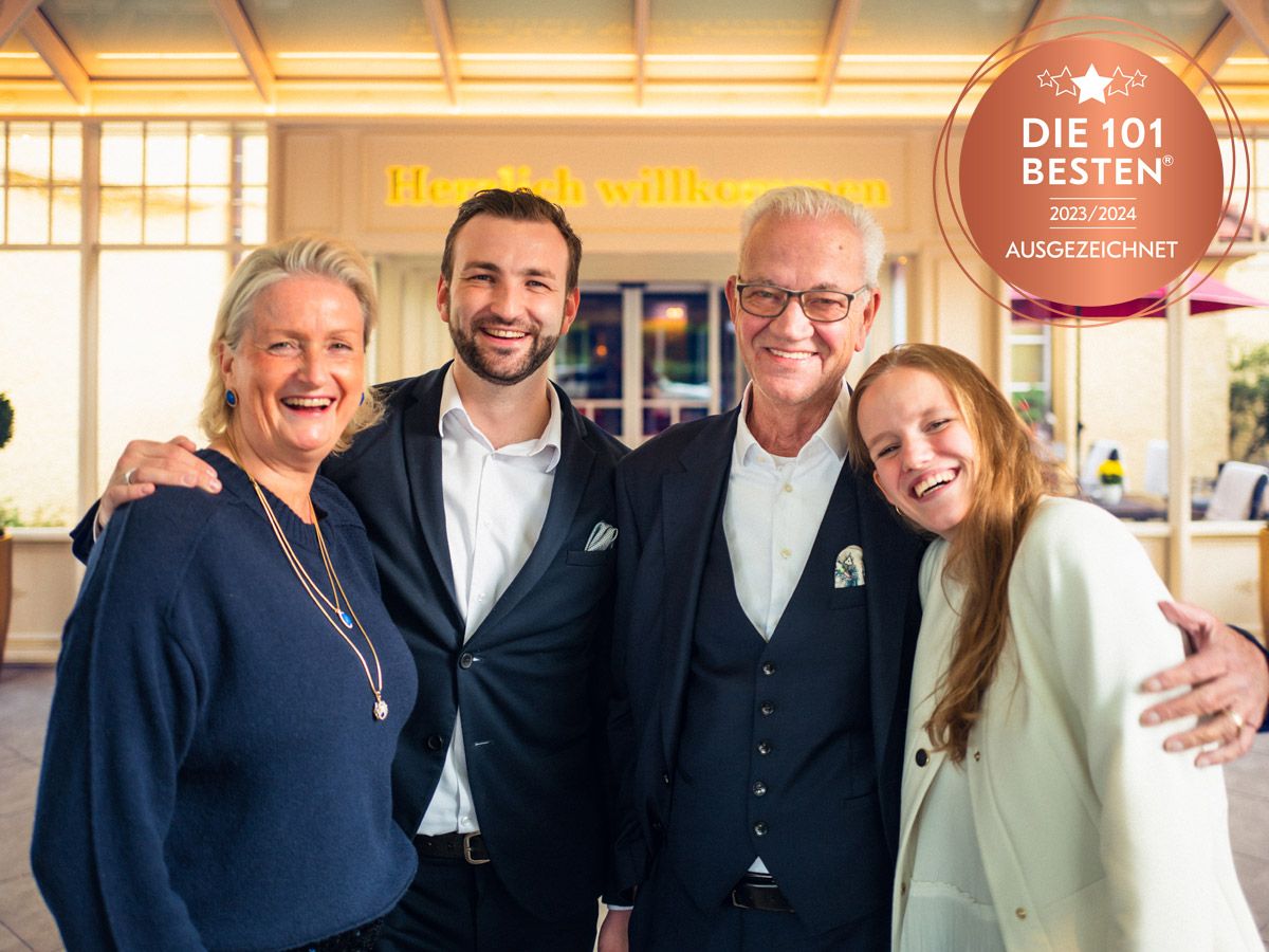 Petra Schumann, Frederik Nebrich, Rüdiger Schumann und Samira Schumann (v.l.n.r.) freuen sich Petra Schumann, Frederik Nebrich, Rüdiger Schumann und Samira Schumann (v.l.n.r.) freuen sich