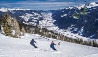 Skipiste mit wundervollem Ausblick (Wildkogel Arena Neukirchen & Bramberg)