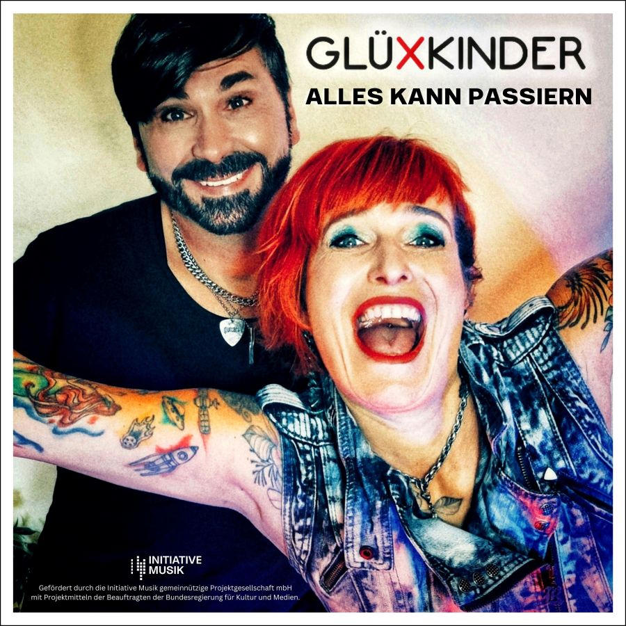 GLÜXKINDER - ALLES KANN PASSIERN (© Sonja Kittel & Markus Lamers) GLÜXKINDER - ALLES KANN PASSIERN (© Sonja Kittel & Markus Lamers)